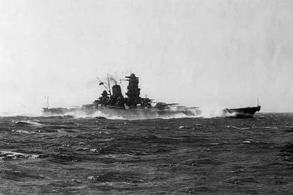 Battleship Yamato underway, circa 1941